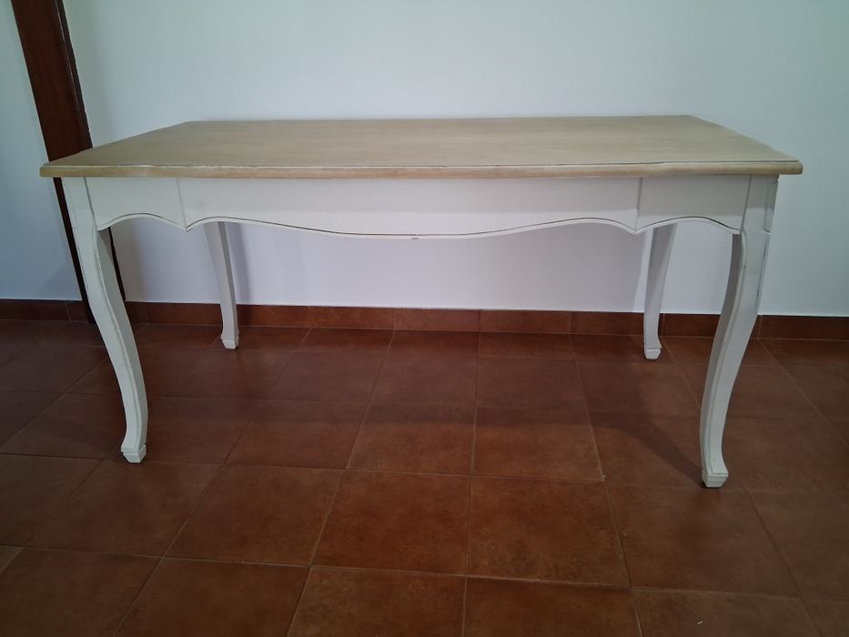 A Loja do Gato Preto mesa de jantar coleção Vienna Vintage branco