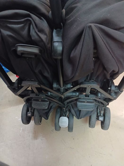 Carrinho para gemeos