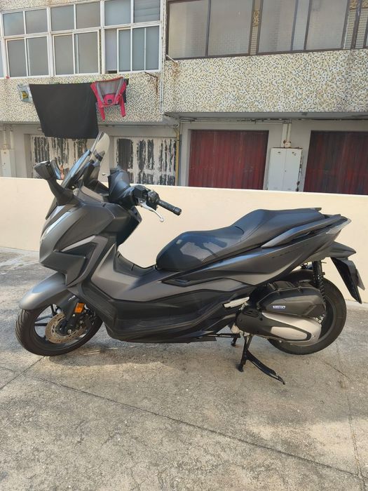 Honda Forza 125