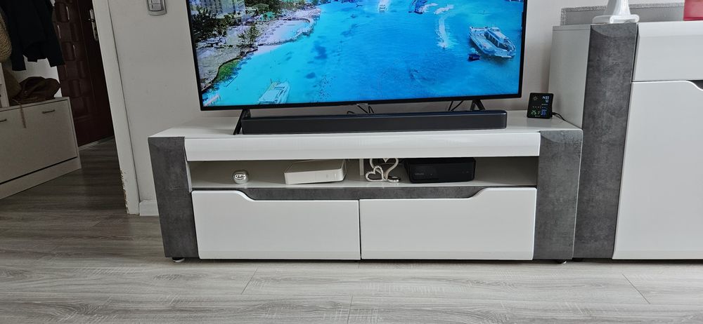 Szafka rtv biała połysk