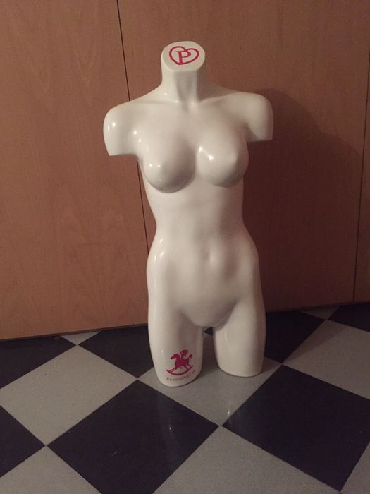 Bustos  de lengerie 2-femeninos Passionata 50€ cada