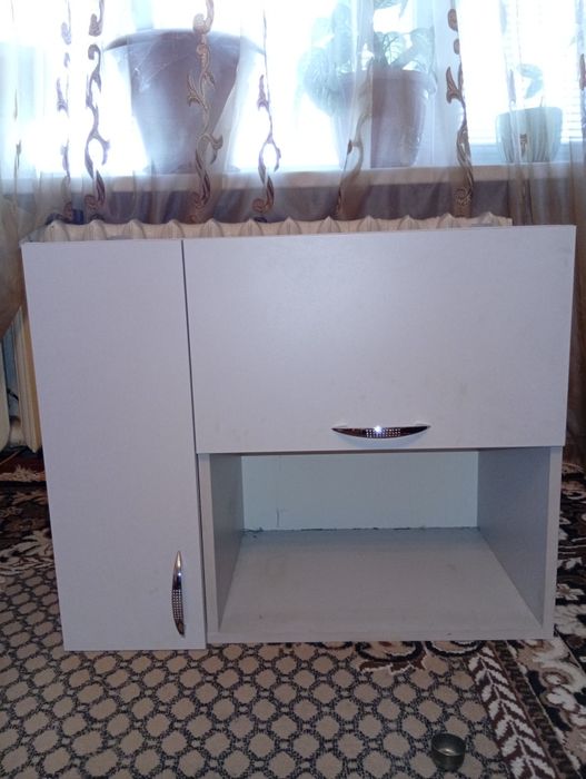 Кухонный шкафчик