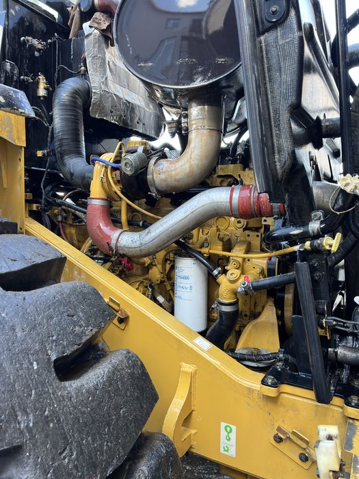 Фронтальний навантажувач Caterpillar 966 2017 рік