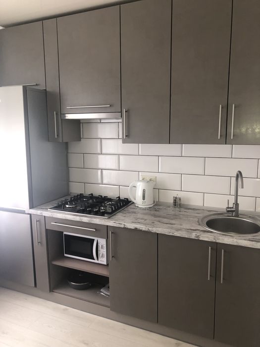 Здам подобово гарну 2-х кімнутну квартиру у Краматорську