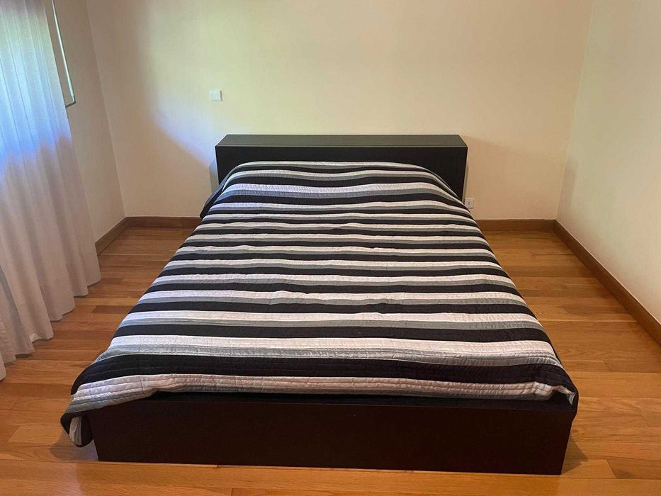 Vendo mobília de quarto Malm Ikea castanho/preto