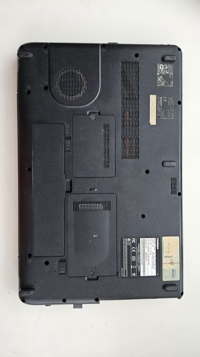 17.3 Toshiba satellite L555-110 ноутбук Intel Core 2.53/64SSD+500HD/6G