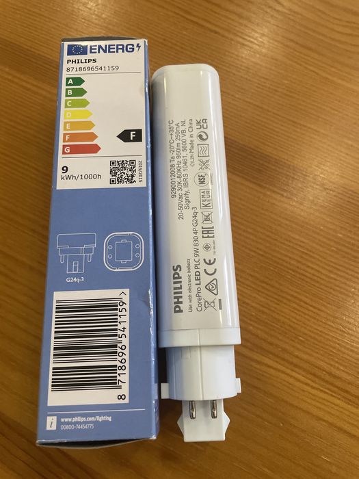 Żarówka LED Philips CorePro PLC 9W G24q-3 3000K