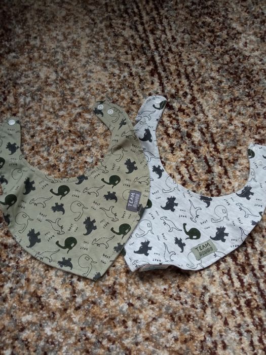 Apaszka dziecięca pod szyję