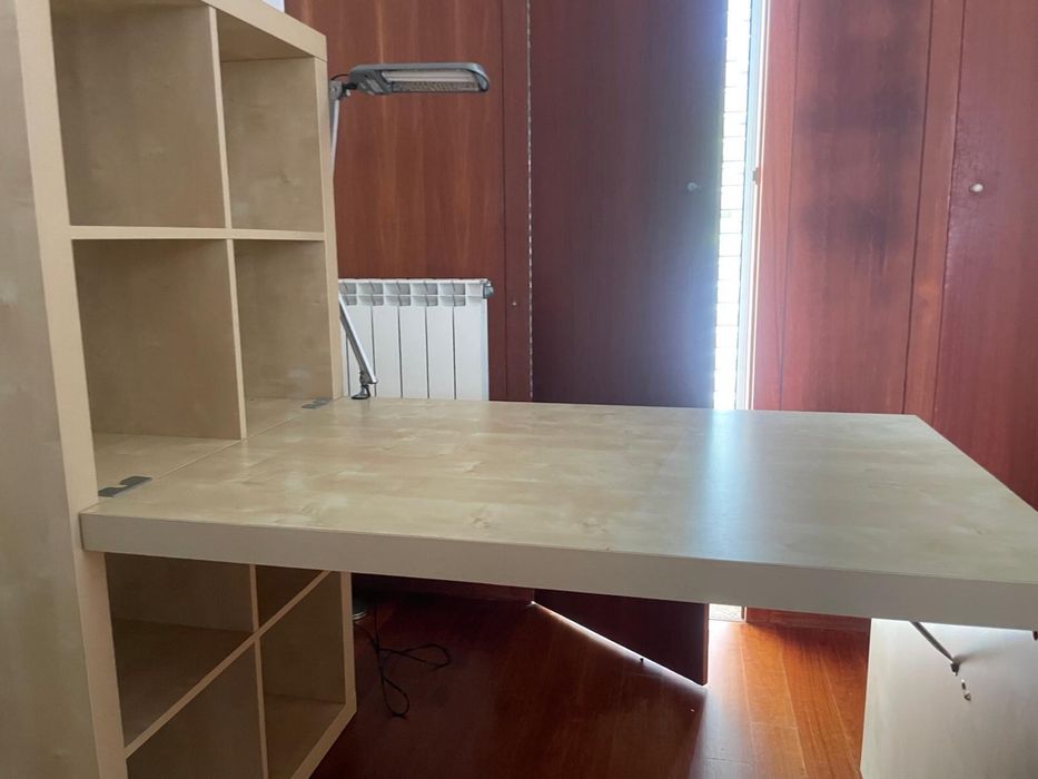 Secretaria de madeira