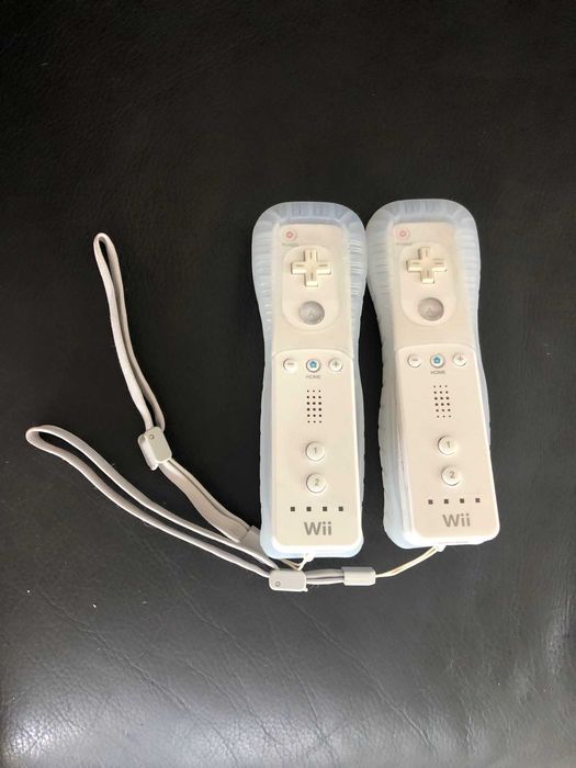 Kit Nintendo Wii Completo – Consola + 3 Wiimotes + 2 Nunchuks + Todos os Acessórios