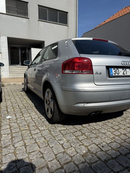 Audi A3 1.9 TDI 105cv — 2004 — Nacional troco Land Rover Discovery