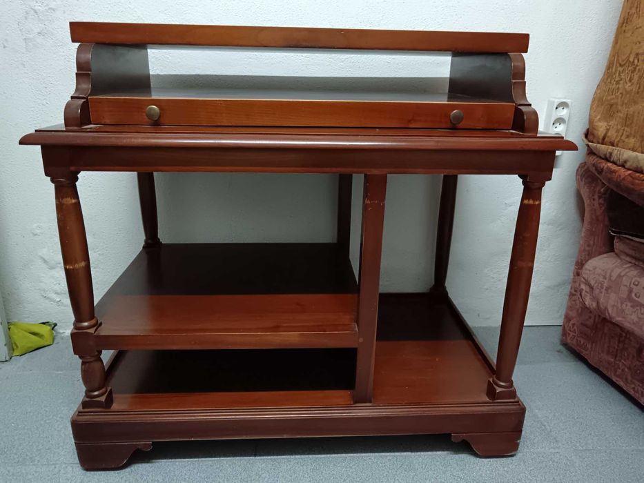 Secretaria com rodas