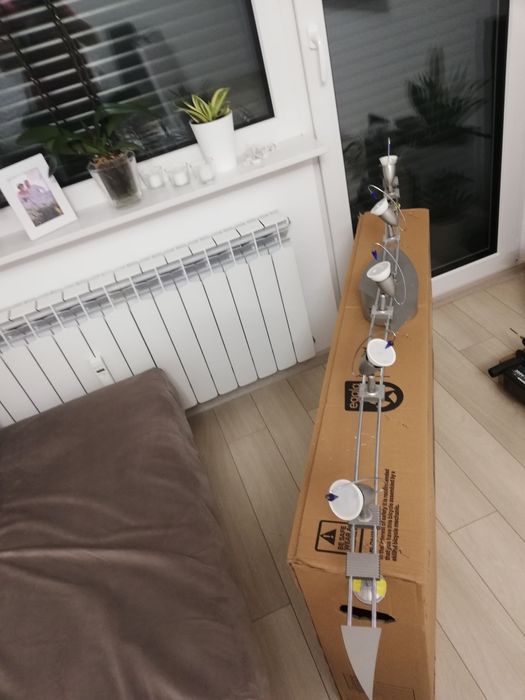 lampa sufitowa na żarówki halogenowe  MR16