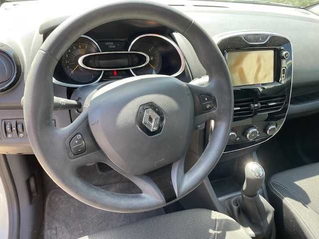 Carro Renault Clio