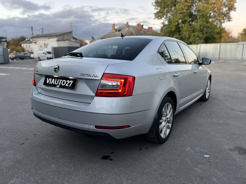 Двері Skoda octavia A7 Fl, LA7W
