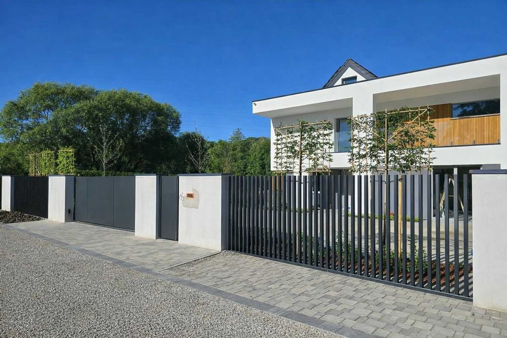 Ogrodzenie aluminiowe - Model pionowy Comb - Polski producent Euro Fences