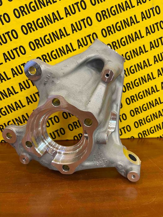 Цапфа  bmw x1 u11 ліва права нова оригінал