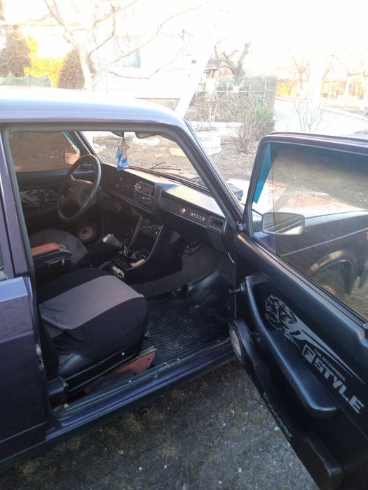 Ваз мотор 1.6з газом(вписан)КПП 5ст.Страховка.