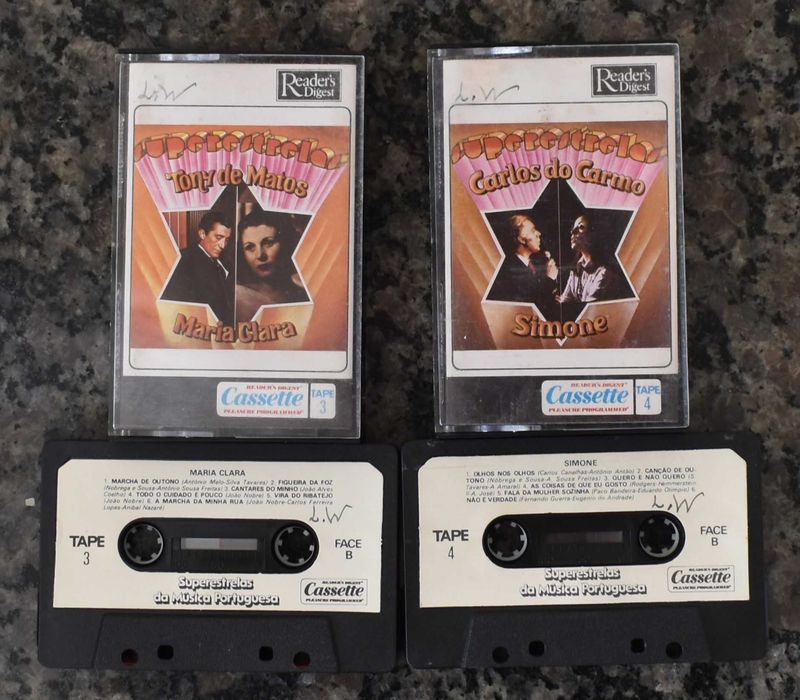 "Superestrelas da Música Portuguesa" (8 cassetes + arquivador) 1981