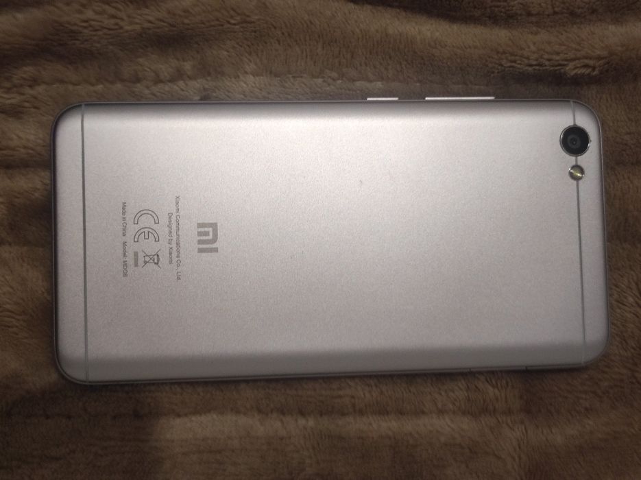 Продам телефон Xiaomi Redmi Note 5A (