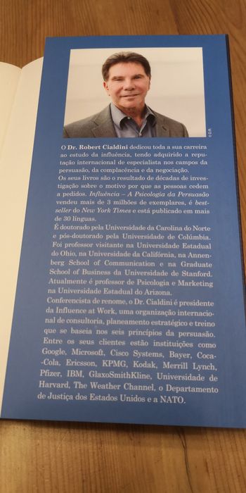 "Pré-Suasão: a influência começa ainda antes da primeira palavra"
