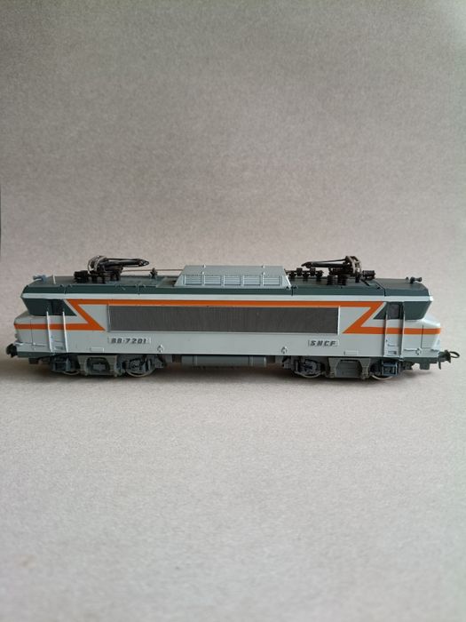 Locomotiva eléctrica Roco BB 7201 SNCF >>2600 CP H0 1/87