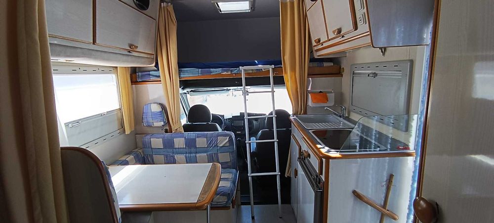 Autocaravana capucine