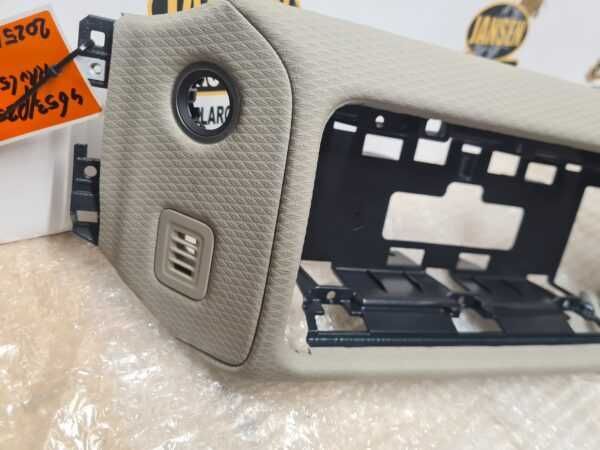 Range Rove VELAR Tablier LHD