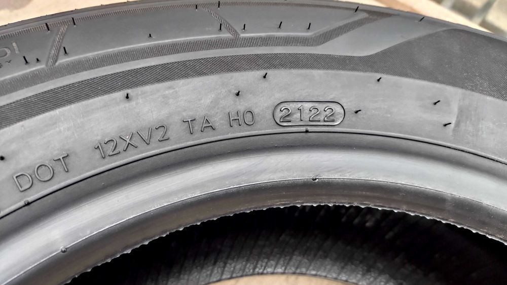 Шини 205/65R16C. Hankook. Нові. с