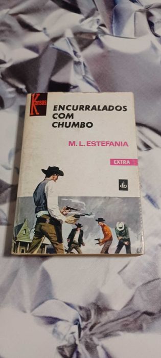 livros _Encurralados com Chumbo_A Morte de um Poderoso_