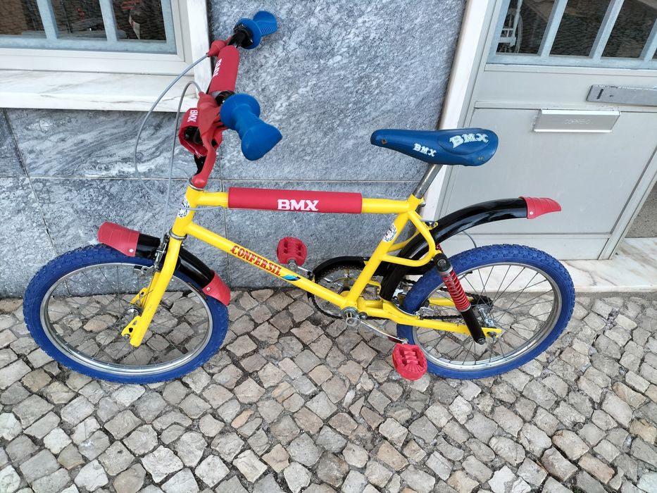 Bicicleta BMX confersil com amortecedores duplos