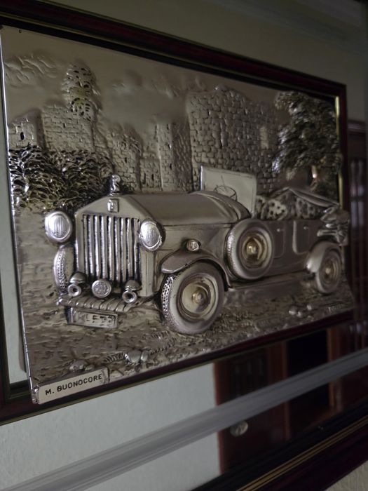 Quadro em espelho com relevo