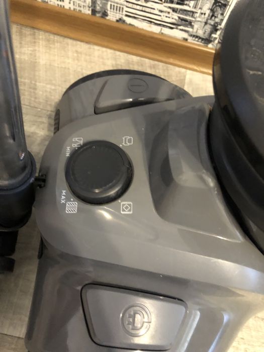Пилосос ELECTROLUX