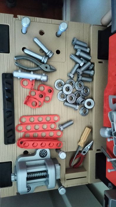 Mesa de Ferramentas Black+Decker