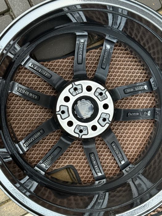 Нові різноширокі диски BMW оригінал 662M Style 5х112 на G30 G31 G32G11