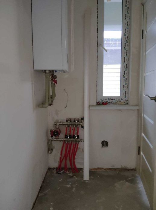 Продам 3-к двухэтажную квартиру в таунхаусе АСЖД " Золотые Ключи "