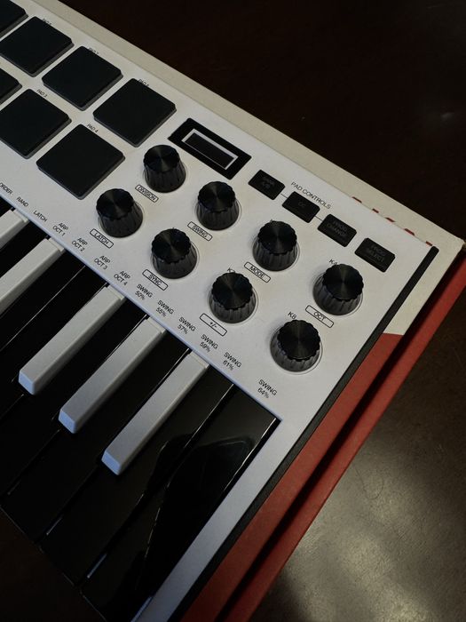 Akai MPK Mini MK3 MIDI-клавіатура, ідеальний стан
