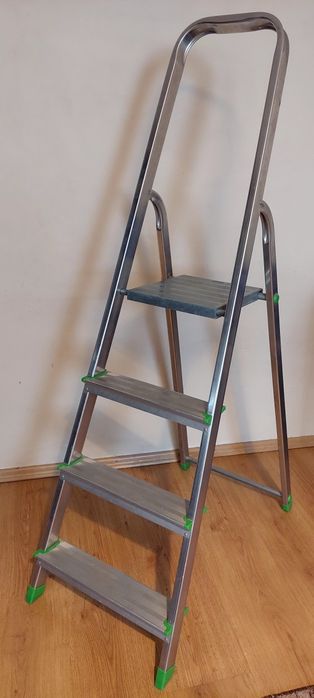 Drabina aluminiowa rozstawna 4 stopniową z podestem do 125 kg