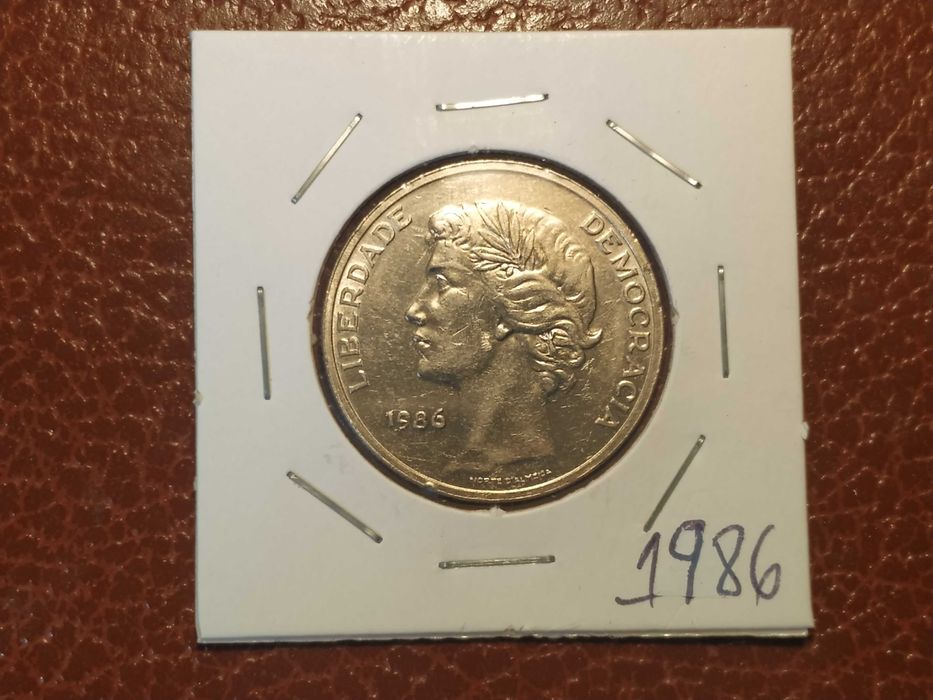 303 moeda de 25 escudos de 1986 - Portugal