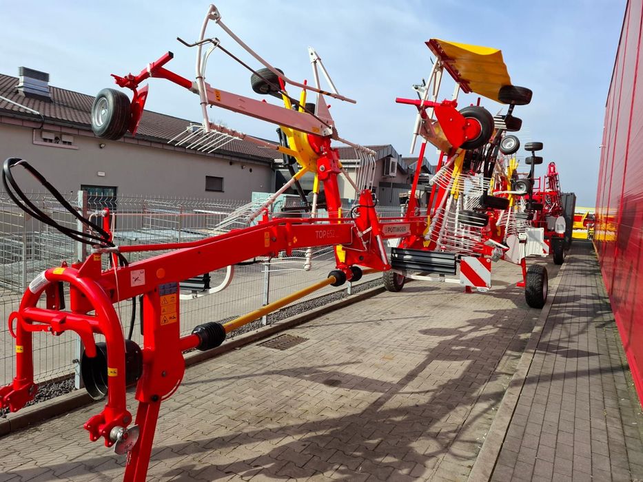 Pottinger TOP 652  Zgrabiarka dwukaruzelowa Pottinger TOP 652