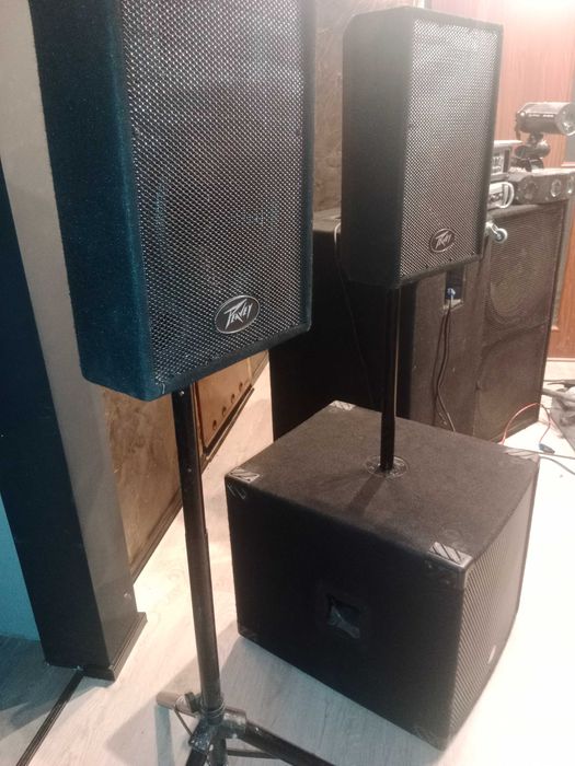 Zestaw estradowy 2+1 wharfedale pro/peavey