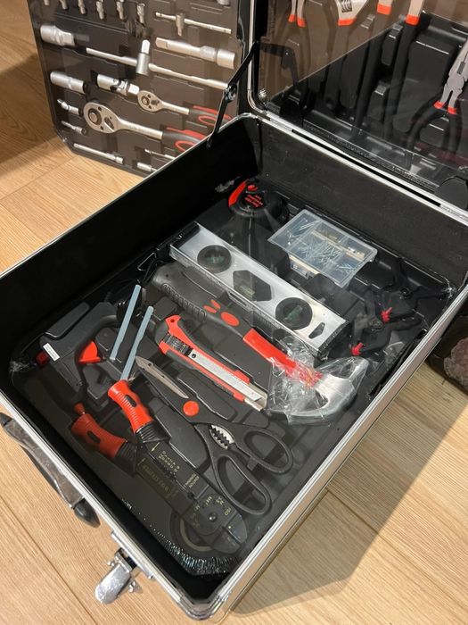 Mala alumínio com 186 peças