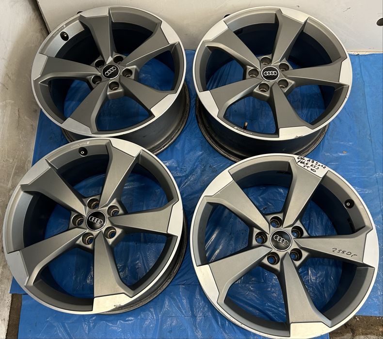676 Felgi Aluminiowe Oryginał AUDI R 17 5x112 otwór 66,6