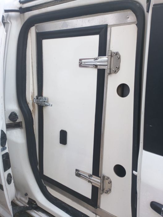 Carrinha VW Caddy Frigorífica à Venda – Excelente Oportunidade!
