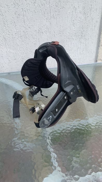 Захист шиї Leatt