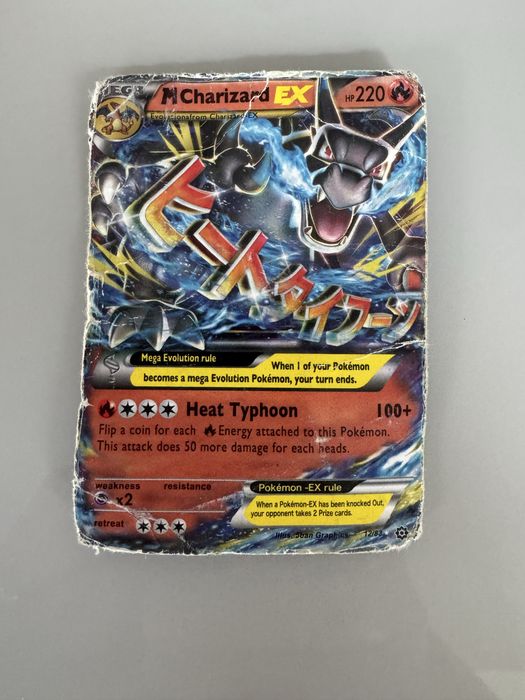 Carta Pokémon M Charizard EX