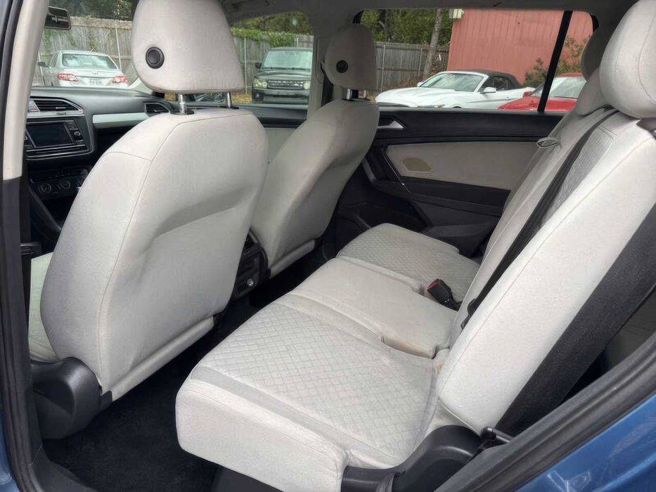 Volkswagen Tiguan S      2020