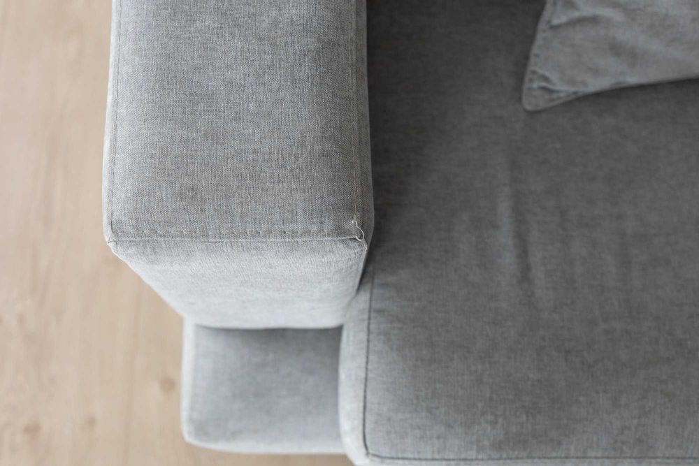 Sofá de 2 lugares - Em boa condição