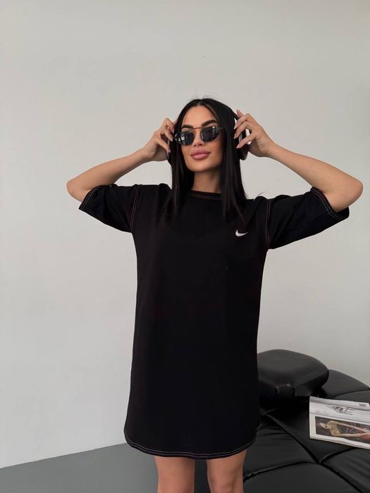 Сукня-футболка Nike оверсайз