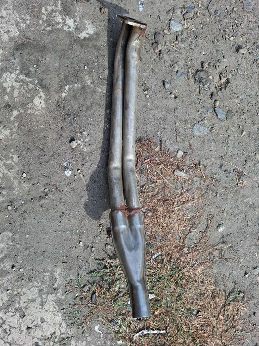 глушник автомобіля москвіч